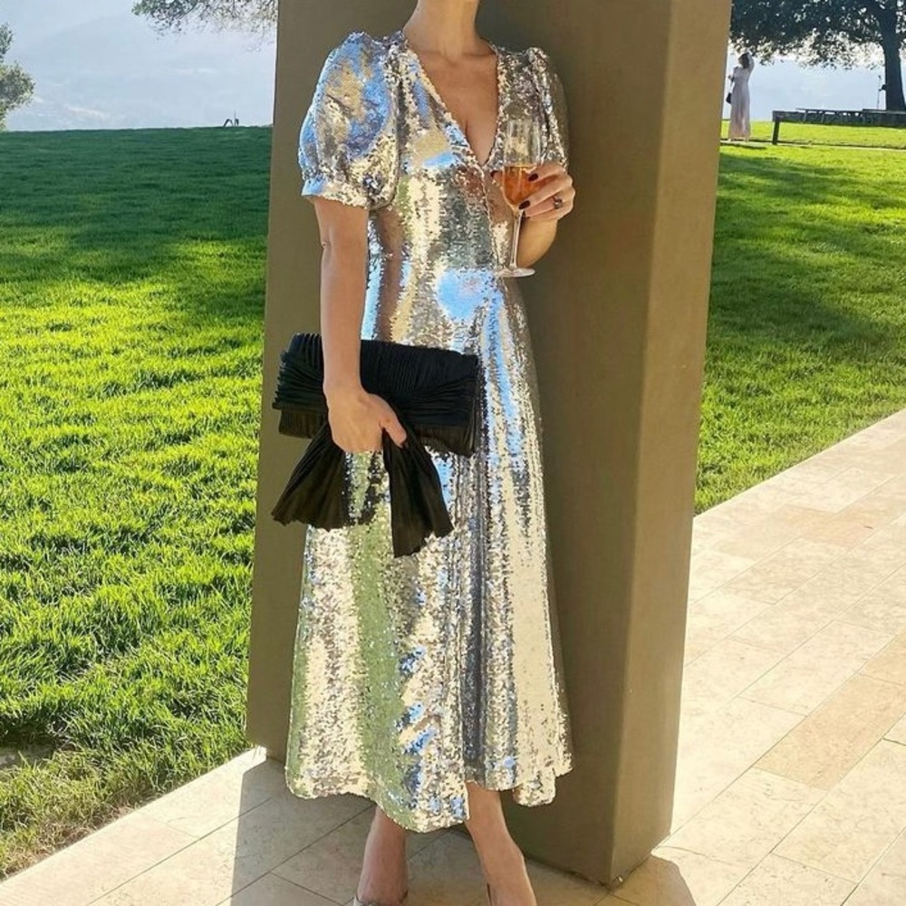 WRAY festive sequin dress with puff sleeves. Perfect for the holidays!